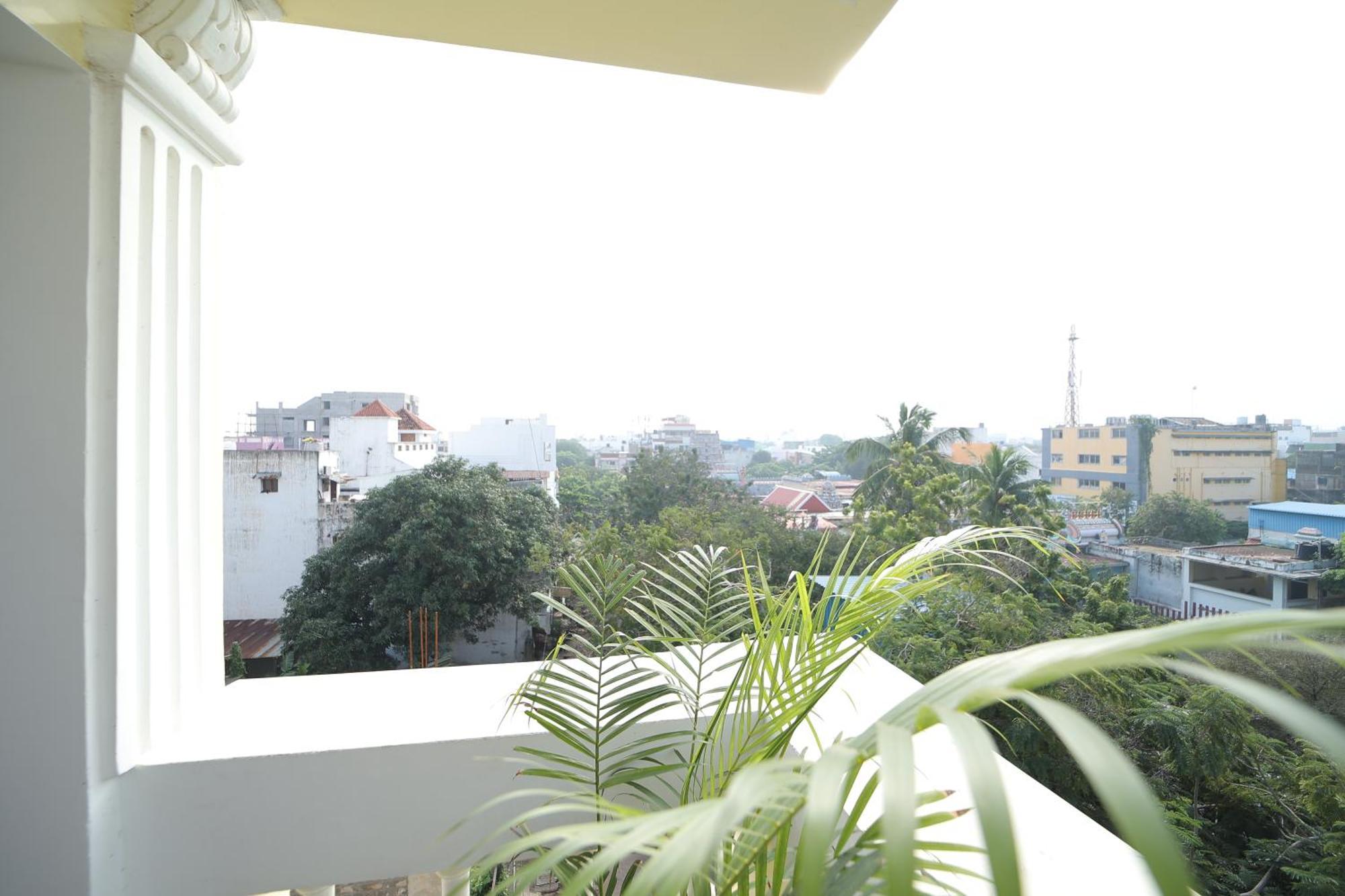 French Breeze Residency Hotel Pondicherry Exterior photo